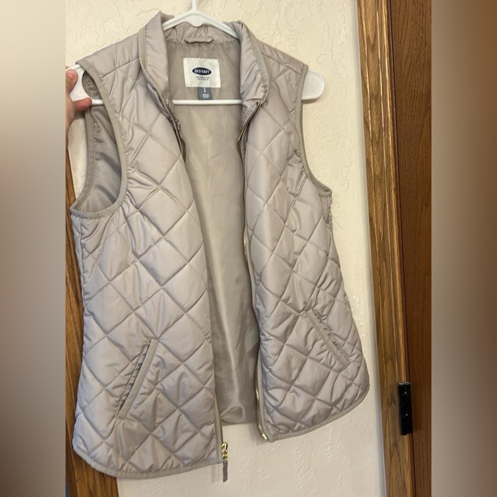 Old Navy size small vest